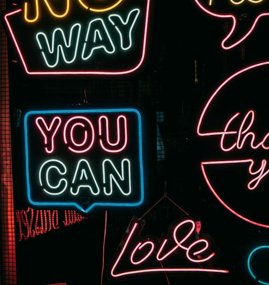 Pourquoi-avoir-une-enseigne-lumineuse-signalétique Camé-Neon